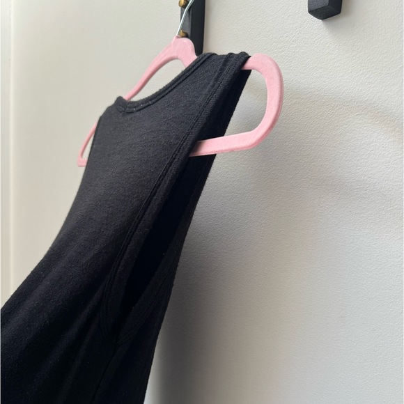 Wilfred Free by Aritzia, black crew neck tank dress, super stretchy! Size: small - Picture 3 of 5